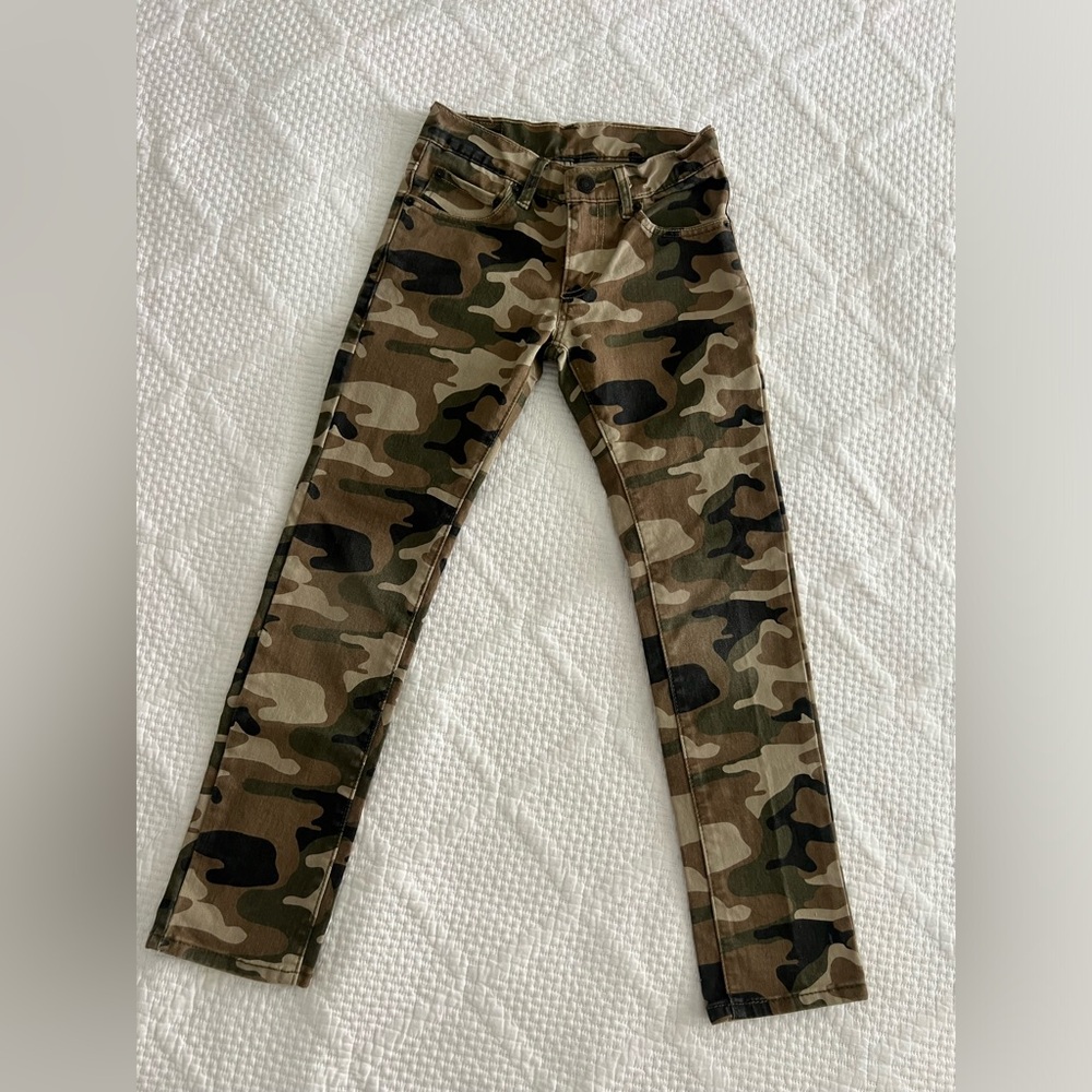 Camo Levi’s